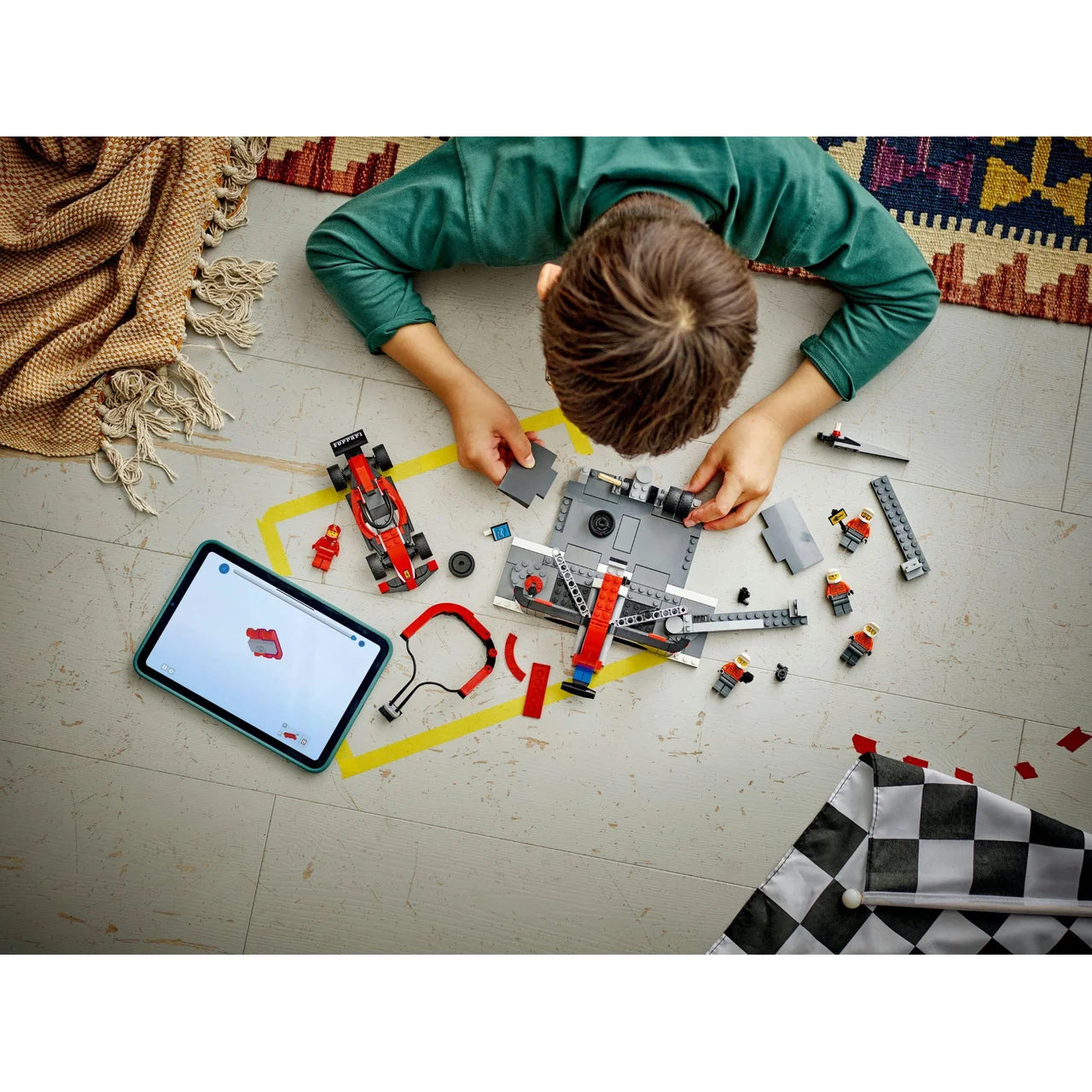 LEGO City Formula F1 Pit Stop & Pit Crew with Ferrari Car 60443 6+