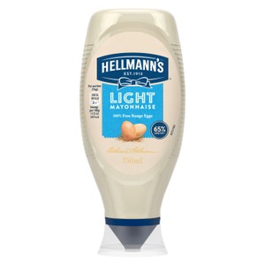 Hellmann's Light Squeezy Mayonnaise