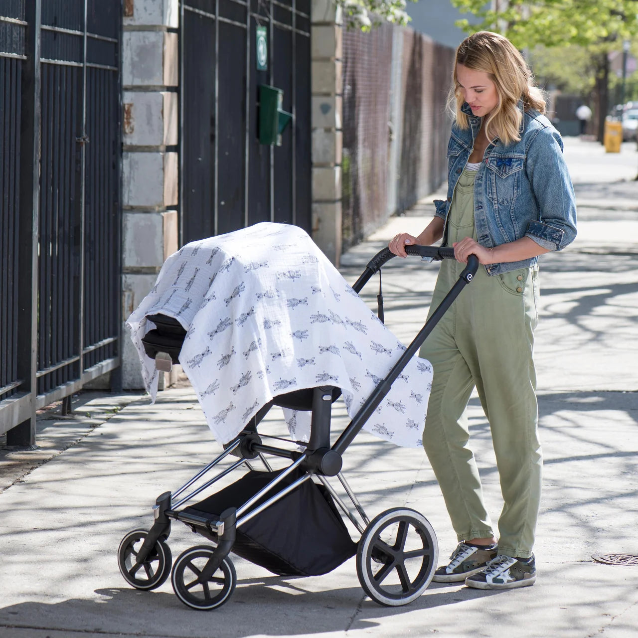 Aden + Anais Muslin Swaddles Safari Babes 4 per pack