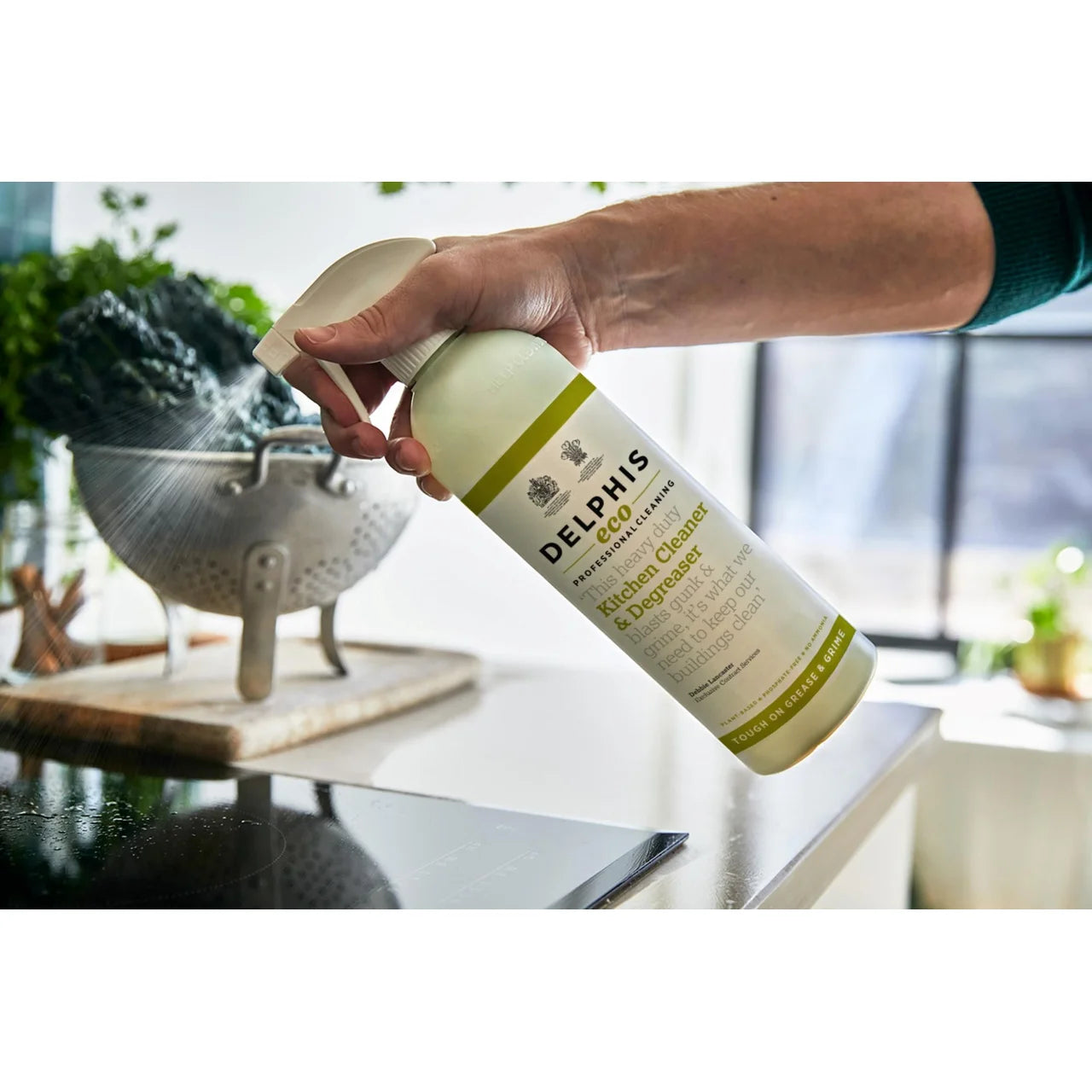Delphis Eco Kitchen Cleaner and Degreaser 700ml
