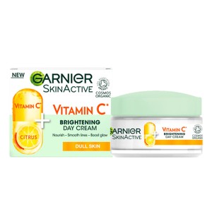Garnier Vitamin C Brightening Day Cream Face Moisturiser to Nourish Skin